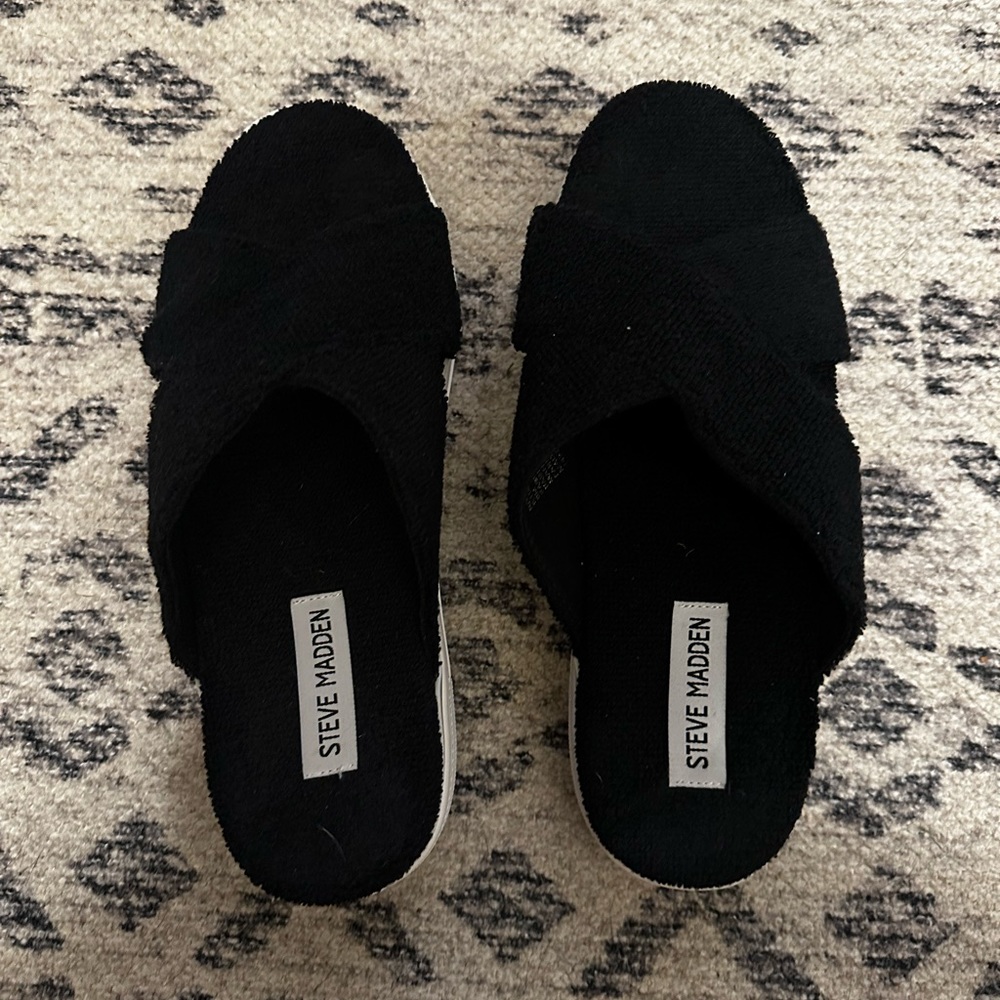 Steve Madden Rotation Slides Only Worn Once - image 1
